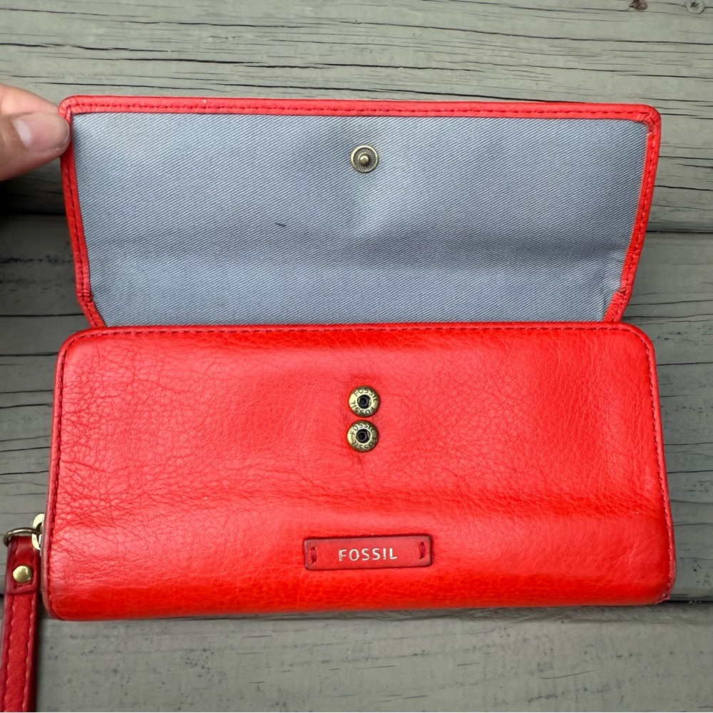 Fossil Red Leather Wallet Wristlet - Picture 10 of 16